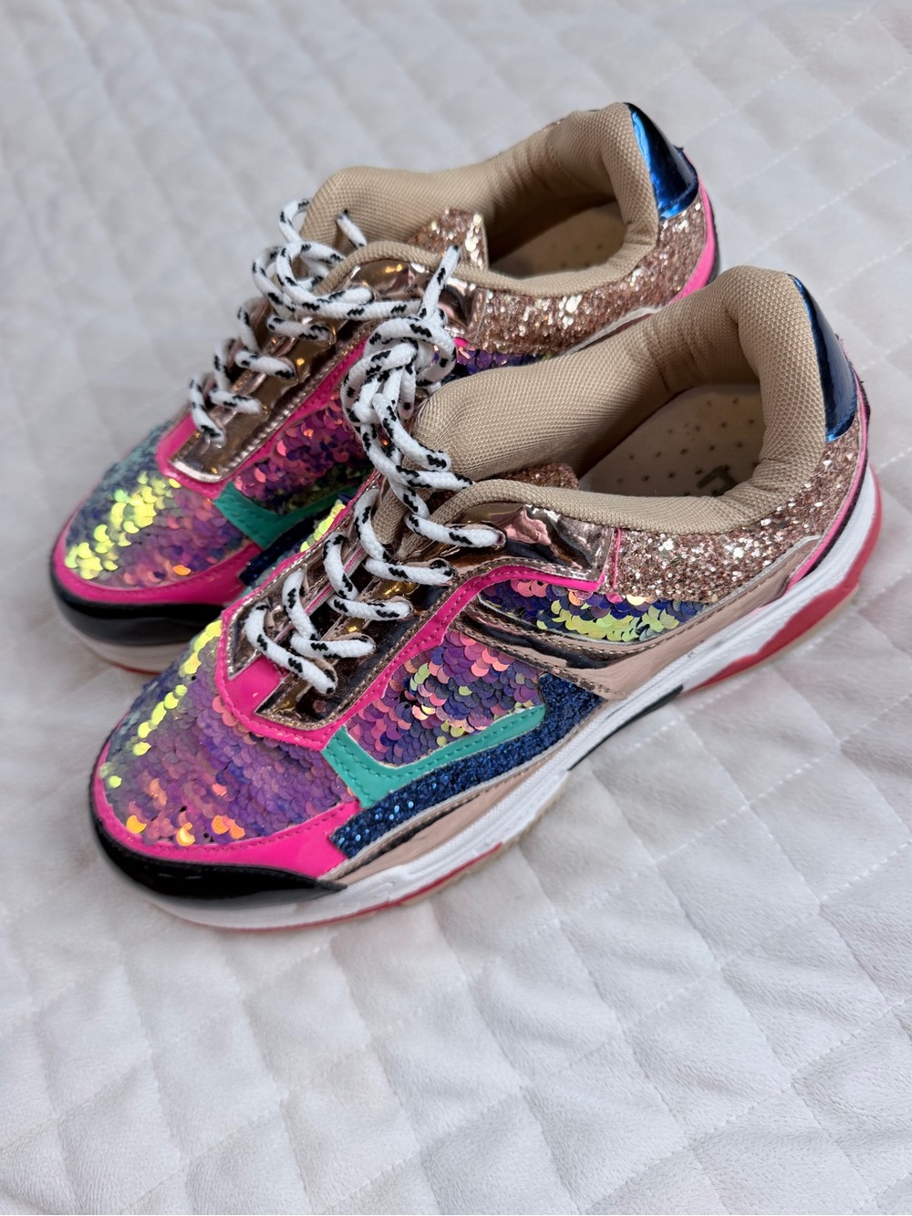 EGO Women’s Size 9 Sequin Glitter Metallic Colorful Statement Sneakers